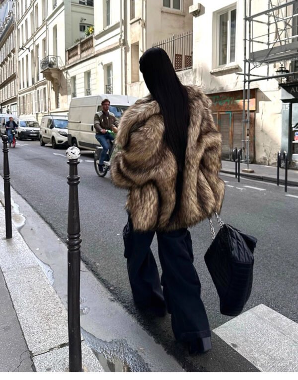 Women's Fur Coat Raccoon Fur Coat Brown Lapel Warm Furry Coat European And American Leisure - Image 10