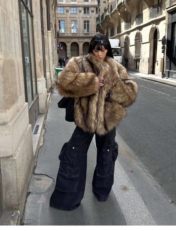 Women's Fur Coat Raccoon Fur Coat Brown Lapel Warm Furry Coat European And American Leisure - Image 7